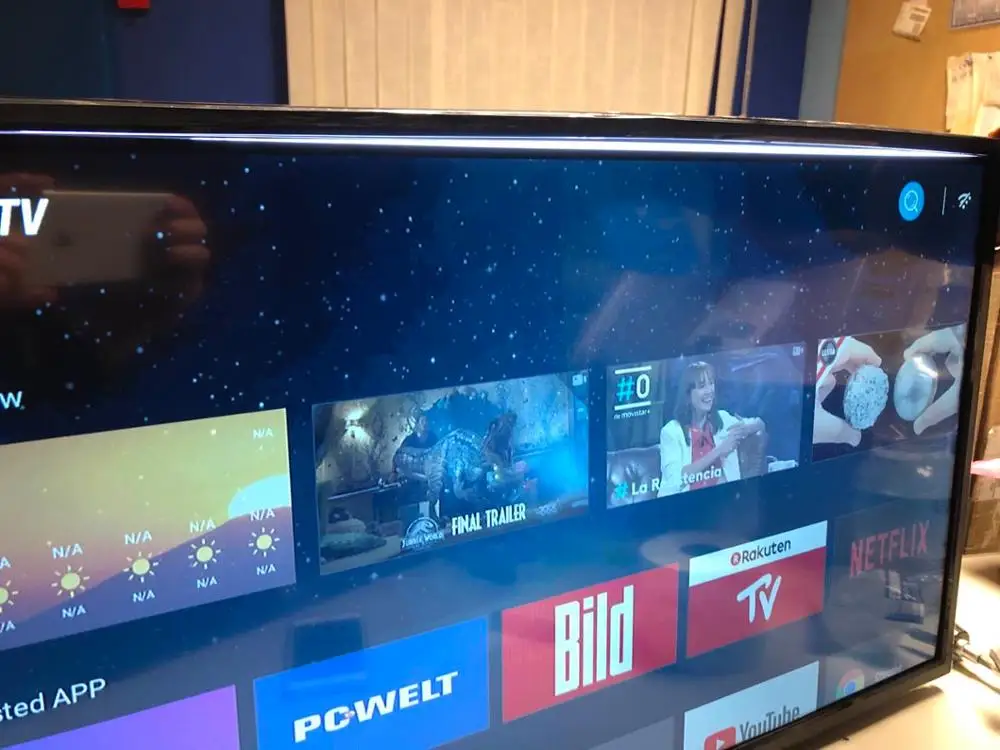 (screen broken) monitor display 1920*1080p 32 inch android smart led television T2 global version TV
(screen broken) monitor display 1920*1080p 32 inch android smart led television T2 global version TV
