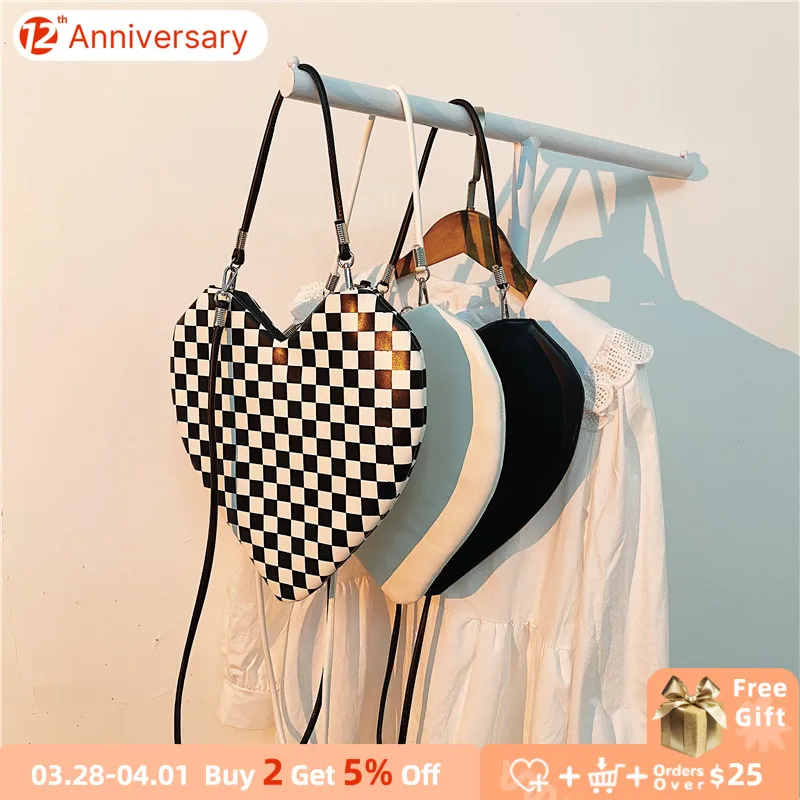 Heart-shaped Women's Shoulder Bag Fashion Checkerboard Plaid Ladies Crossbody Bags Female Soft PU Leather Underarm Bag Handbags
Heart-shaped Women's Shoulder Bag Fashion Checkerboard Plaid Ladies Crossbody Bags Female Soft PU Leather Underarm Bag Handbags