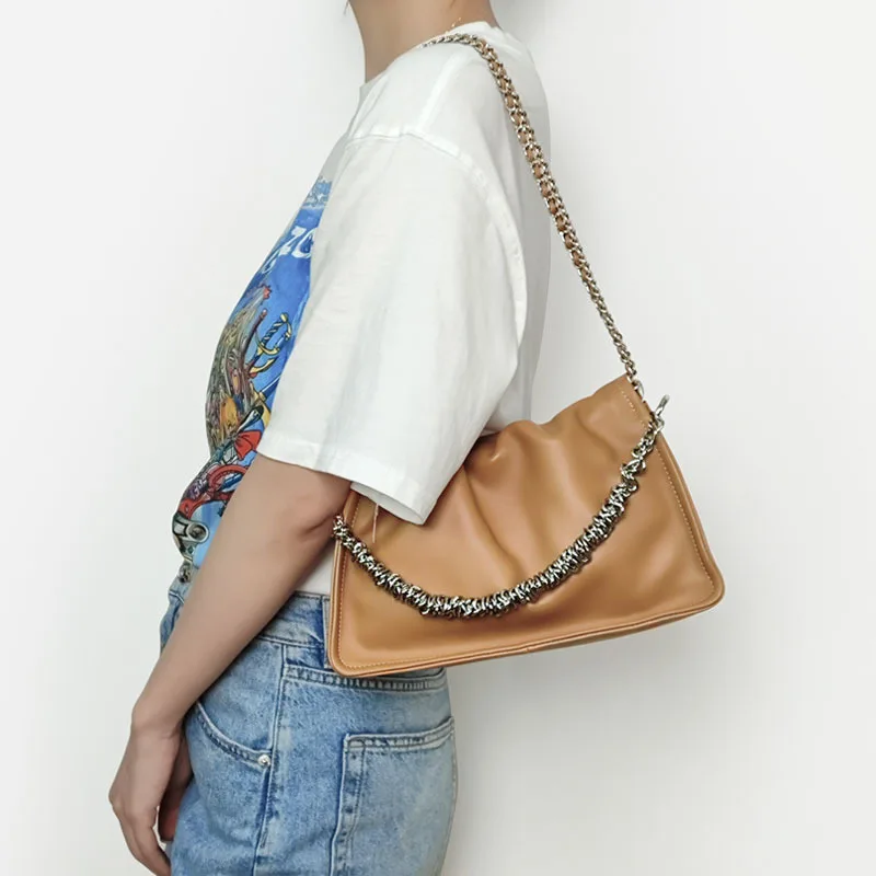 Chain Underarm Bag 2023 New Advanced Cloud Bag Genuine Leather One Shoulder Crossbody Bag for Women
Chain Underarm Bag 2023 New Advanced Cloud Bag Genuine Leather One Shoulder Crossbody Bag for Women