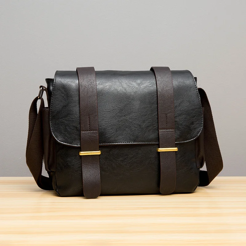 New Vintage Men Shoulder Bags Large Capacity Male Crossbody Messenger Fashion PU Leather Travel Envelope Briefcase 
New Vintage Men Shoulder Bags Large Capacity Male Crossbody Messenger Fashion PU Leather Travel Envelope Briefcase