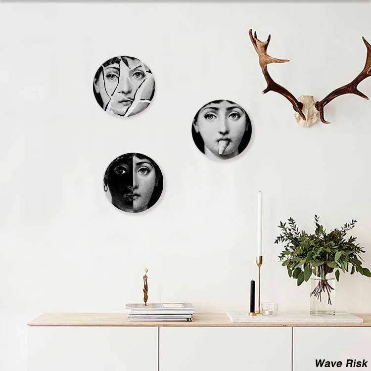 Hanging plate wall decoration plate European and American figure ceramic bar pendant room living ornaments decorative art
Hanging plate wall decoration plate European and American figure ceramic bar pendant room living ornaments decorative art
