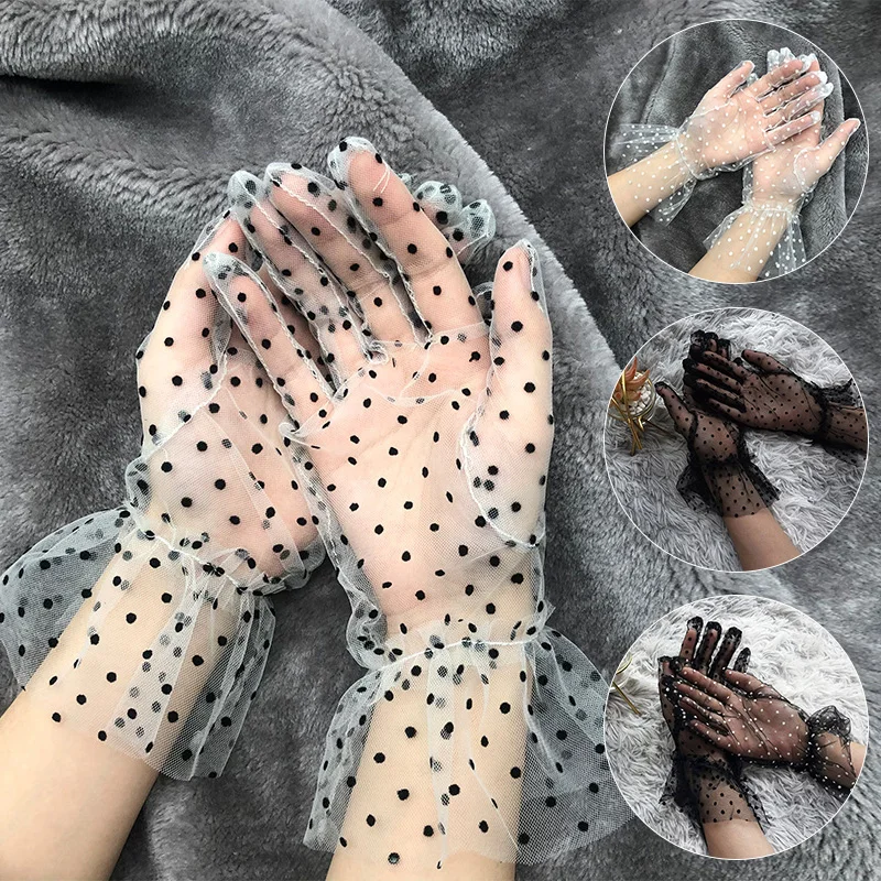 Autumn Summer Women Gloves Stretchy Sexy Lace Short Tulle Full Finger Mittens Lotus Leaf Sheers Elegant Lady Driving Gloves
Autumn Summer Women Gloves Stretchy Sexy Lace Short Tulle Full Finger Mittens Lotus Leaf Sheers Elegant Lady Driving Gloves