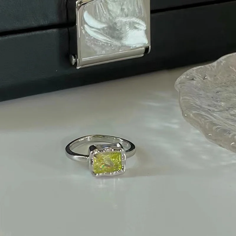 Fashion Temperament Silver Color Rings for Women Adjustable Size Set Geometric Shape Green Stone Party Vacation Jewelry Girl
Fashion Temperament Silver Color Rings for Women Adjustable Size Set Geometric Shape Green Stone Party Vacation Jewelry Girl