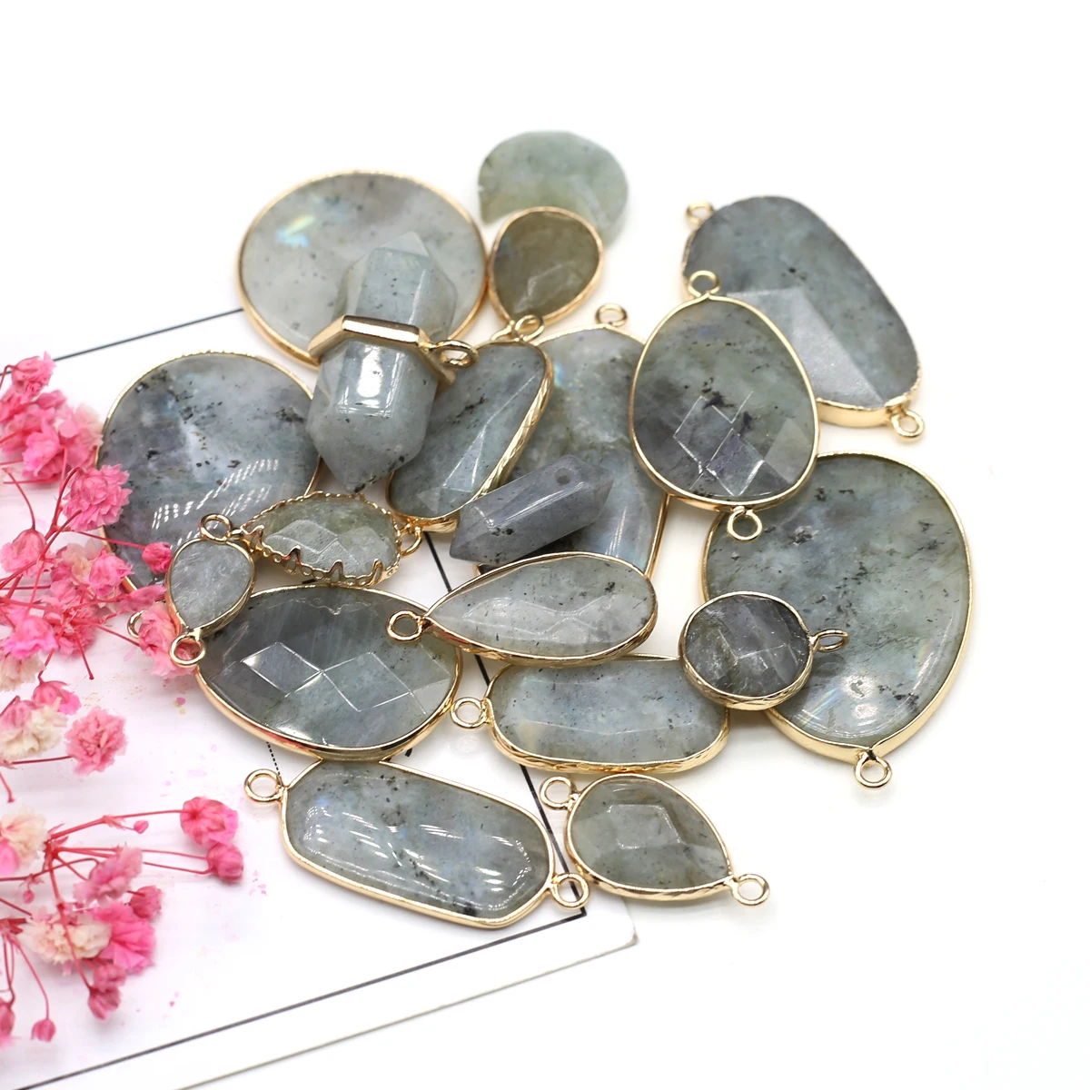 Natural Stone Cute Pendants Gold Plated Flash Labradorite Crystal Charms for Jewelry Making Diy Women Necklace Earrings Crafts
Natural Stone Cute Pendants Gold Plated Flash Labradorite Crystal Charms for Jewelry Making Diy Women Necklace Earrings Crafts