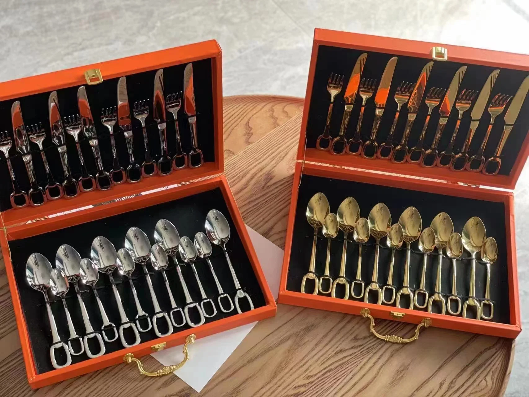 Набор золотой столовой посуды, Западный нож, вилка для торта, зеркальная столовая посуда из нержавеющей стали, кухонная столовая посуда
Набор золотой столовой посуды, Западный нож, вилка для торта, зеркальная столовая посуда из нержавеющей стали, кухонная столовая посуда