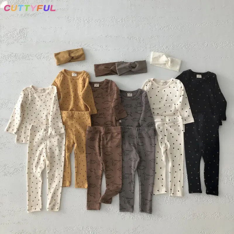 Детский милый мультяшный домашний костюм Cuttyful, осенне-зимняя детская пижама, удобная одежда с принтом и круглым вырезом
Детский милый мультяшный домашний костюм Cuttyful, осенне-зимняя детская пижама, удобная одежда с принтом и круглым вырезом