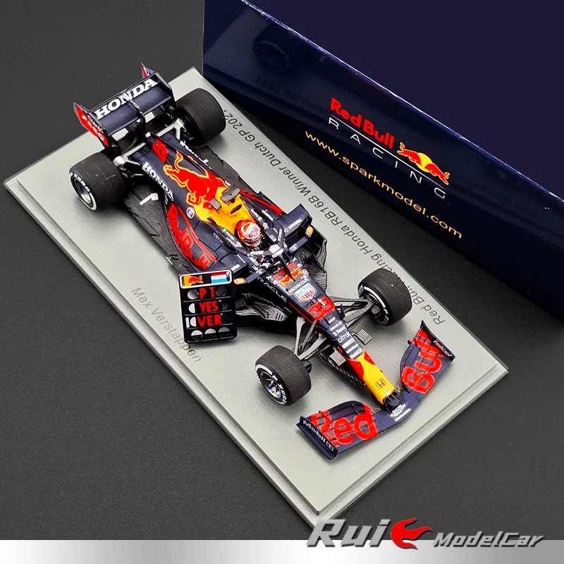 1:43 Spark Honda RB16B 2021 Holland Station F1 Verstappen Simulation Car Model #33
1:43 Spark Honda RB16B 2021 Holland Station F1 Verstappen Simulation Car Model #33