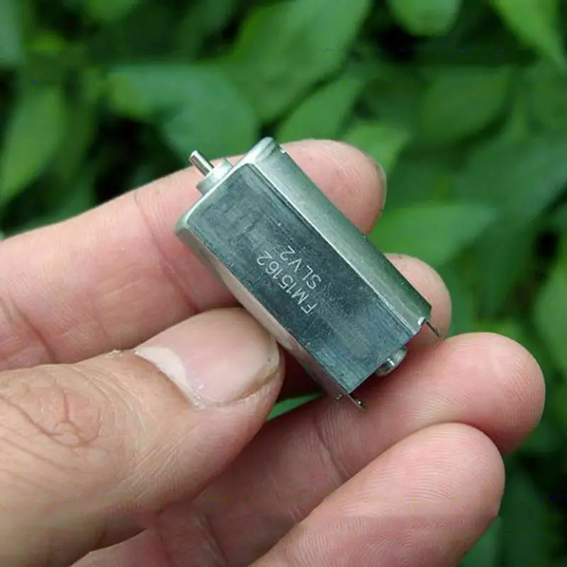 FF-050SH DC 3V 5V 6V 12700RPM High Speed Mini Precious 15mm Electric Motor Micro 050 DC Motor Engine DIY Toy
FF-050SH DC 3V 5V 6V 12700RPM High Speed Mini Precious 15mm Electric Motor Micro 050 DC Motor Engine DIY Toy