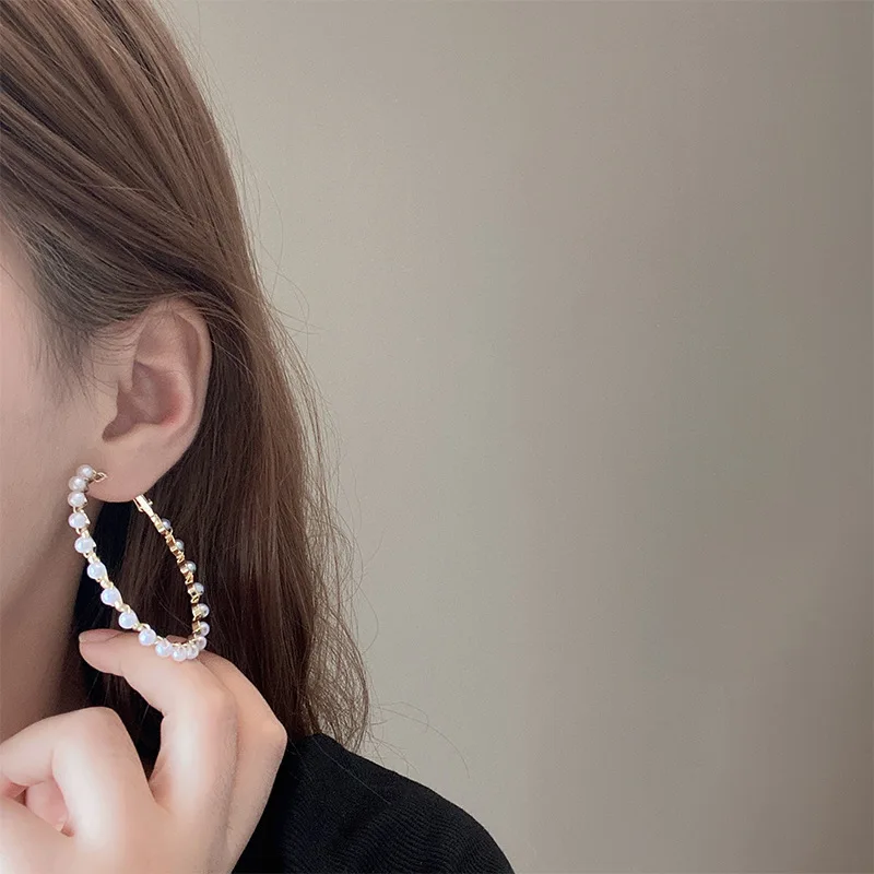 Серебряная игла, красная, один и тот же тип универсальной темпераментной, Преувеличенные Большие женские круглые, модные светильник серьги ...
Серебряная игла, красная, один и тот же тип универсальной темпераментной, Преувеличенные Большие женские круглые, модные светильник серьги ...