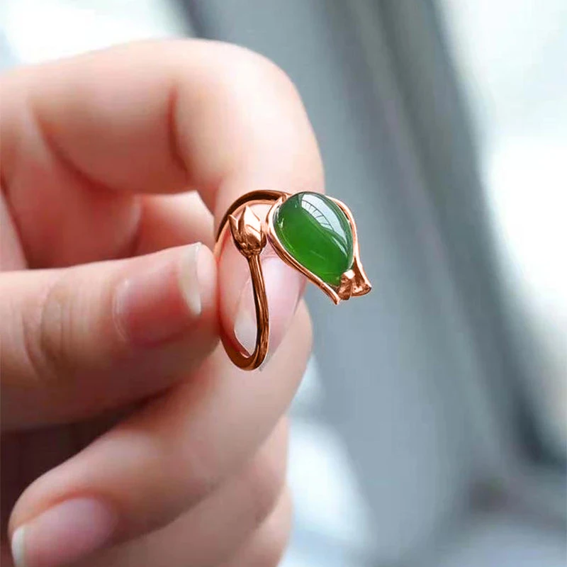 Natural Hetian magnolia flower opening adjustable ring Chinese style retro design charm women's Christmas gift
Natural Hetian magnolia flower opening adjustable ring Chinese style retro design charm women's Christmas gift