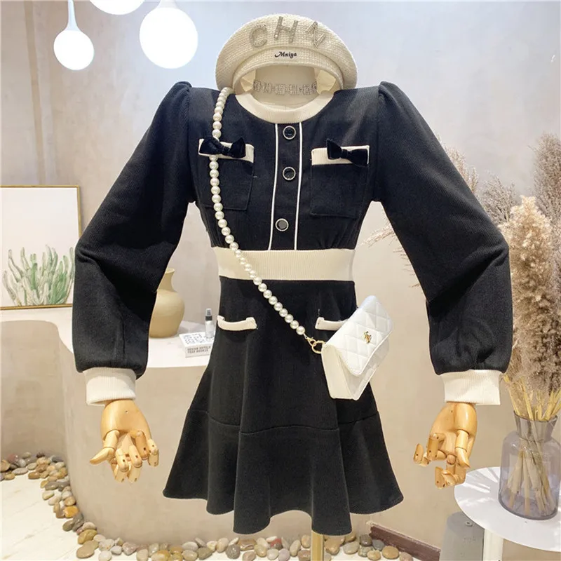 Niche Design New Women's Clothing 2021 Autumn Winter Corduroy Dress Long Sleeved A-line Dress Small Slim Party Dress
Niche Design New Women's Clothing 2021 Autumn Winter Corduroy Dress Long Sleeved A-line Dress Small Slim Party Dress