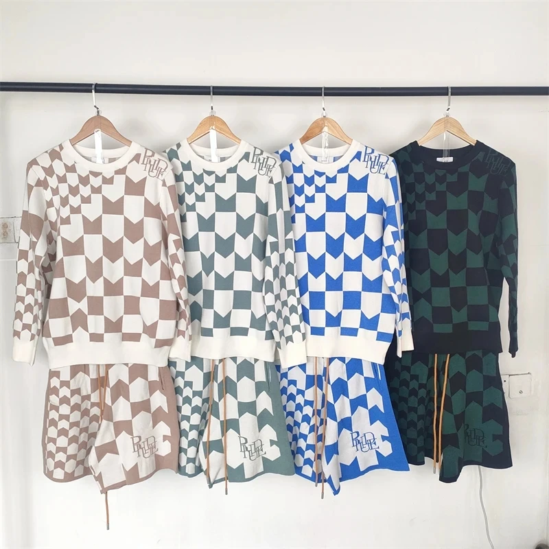 Rhude Shorts Pants Sweater Set Jacquard Logo Men's Clothing 1:1 Knit Sweatshirts Suit With Tag
Rhude Shorts Pants Sweater Set Jacquard Logo Men's Clothing 1:1 Knit Sweatshirts Suit With Tag