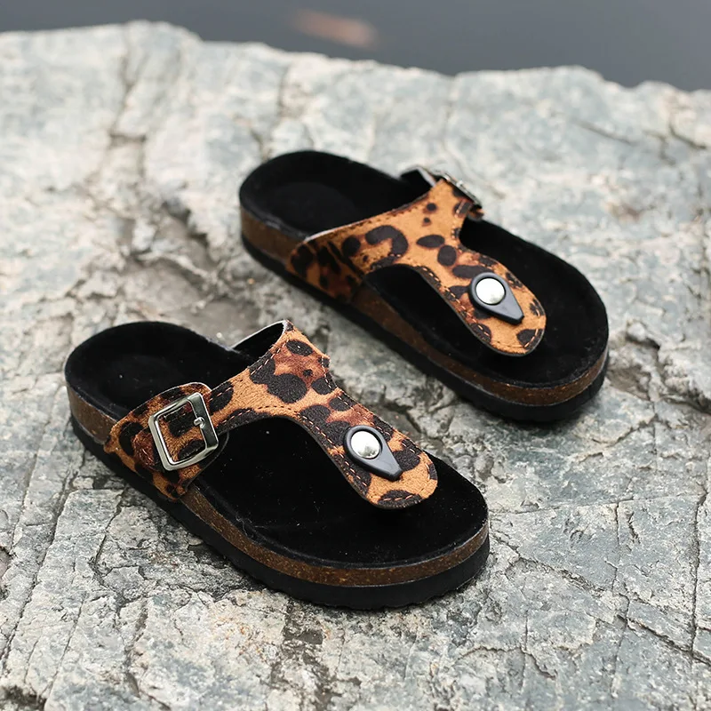 New Summer Girls Sandals Slides Children Beach Shoes Princess Fashion Sequins Kids Slippers Swimming Outdoor Flip Flops Non-slip 
New Summer Girls Sandals Slides Children Beach Shoes Princess Fashion Sequins Kids Slippers Swimming Outdoor Flip Flops Non-slip