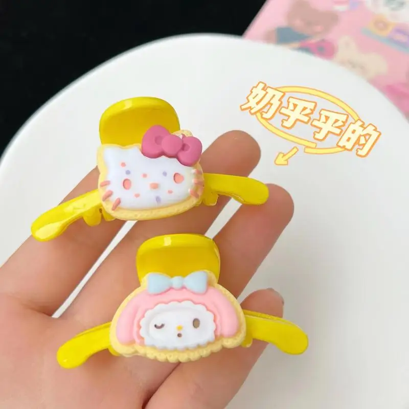 Новый милый Sanrio Kawaii, зажим для волос Hello Kitty Mymelody, милый модный универсальный милый подарок для девочек на Рождество для детей
Новый милый Sanrio Kawaii, зажим для волос Hello Kitty Mymelody, милый модный универсальный милый подарок для девочек на Рождество для детей