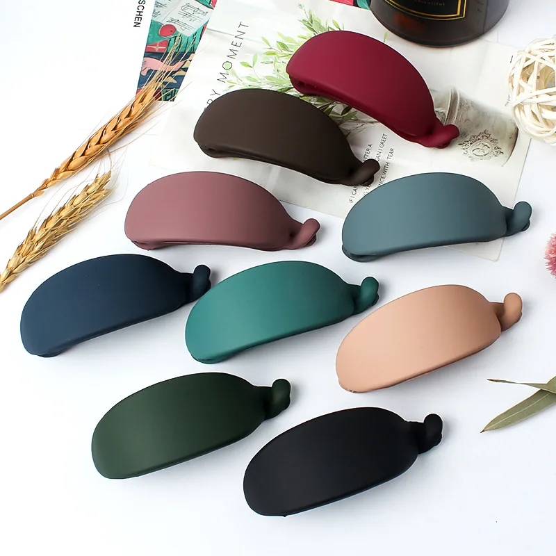 1pc Korea Fashion Banana Shape Hair Claws Clip Barrette For Women New Elegant Ponytail Snap-on Hairpins Girls Hair Accessories
1pc Korea Fashion Banana Shape Hair Claws Clip Barrette For Women New Elegant Ponytail Snap-on Hairpins Girls Hair Accessories