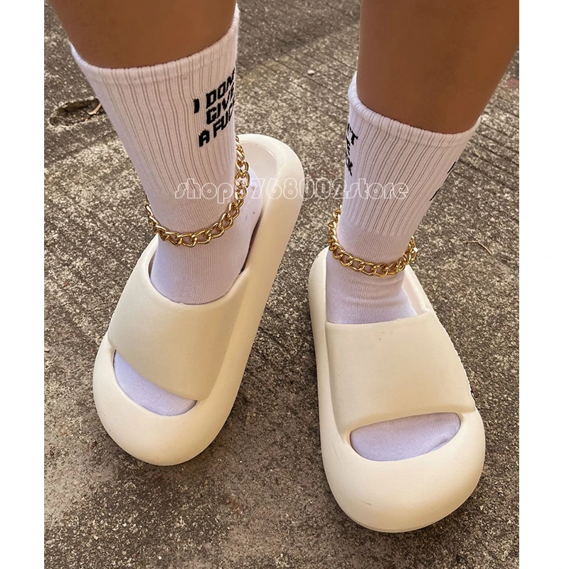 ZMPDXY Girl Summer Soft Home Slippers Creative Designer Toe-Covered Sandals Adult Indoor Bathroom Slippers Cute Bread Slides
ZMPDXY Girl Summer Soft Home Slippers Creative Designer Toe-Covered Sandals Adult Indoor Bathroom Slippers Cute Bread Slides