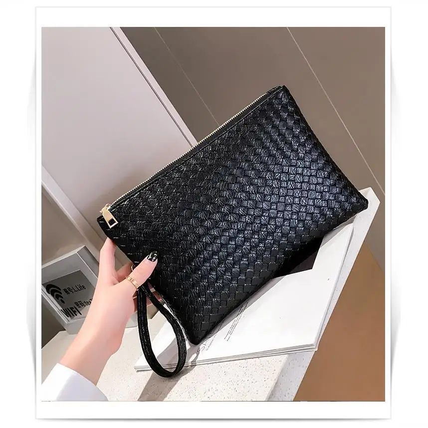 2023 New Korean Knitted Handheld Bag Women's Envelope Bag Large Capacity Handheld Bag Women's Handheld Multi purpose Bag Summer
2023 New Korean Knitted Handheld Bag Women's Envelope Bag Large Capacity Handheld Bag Women's Handheld Multi purpose Bag Summer