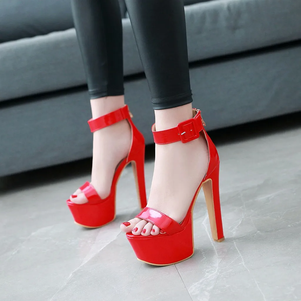 Туфли женские из лакированной кожи, ремешок с пряжкой, супер высокий каблук, открытый носок, летняя Клубная обувь для женщин
Туфли женские из лакированной кожи, ремешок с пряжкой, супер высокий каблук, открытый носок, летняя Клубная обувь для женщин