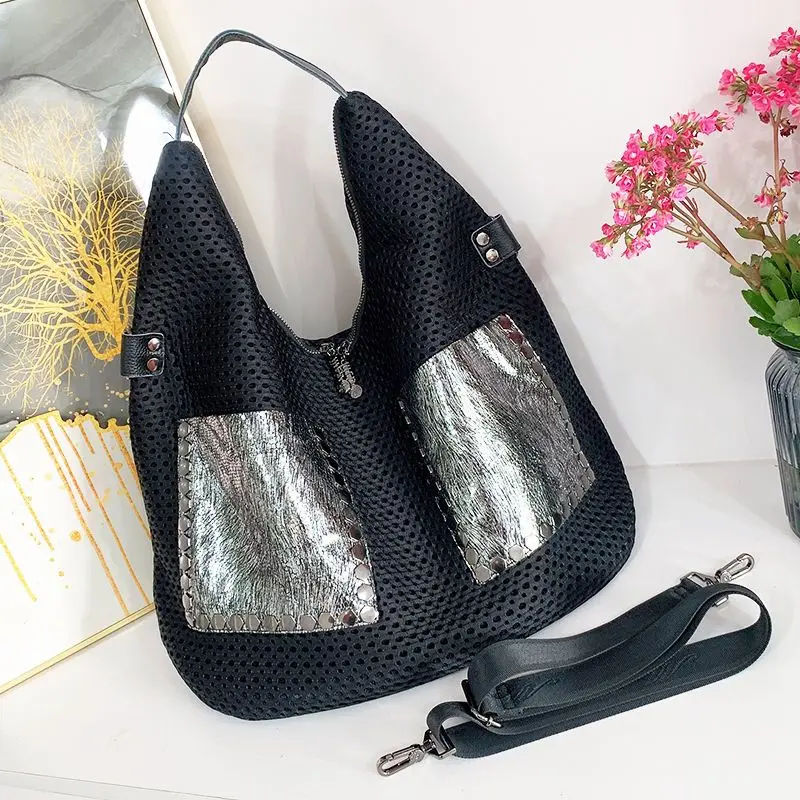 Rivet Hollow Out Tote Bags for Women Luxury Designer Handbag Large Capacity Travel Ita Bag New Bolsa Feminina Sac
Rivet Hollow Out Tote Bags for Women Luxury Designer Handbag Large Capacity Travel Ita Bag New Bolsa Feminina Sac