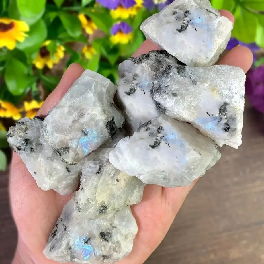 Радужный лунный камень для дома
Радужный лунный камень для дома