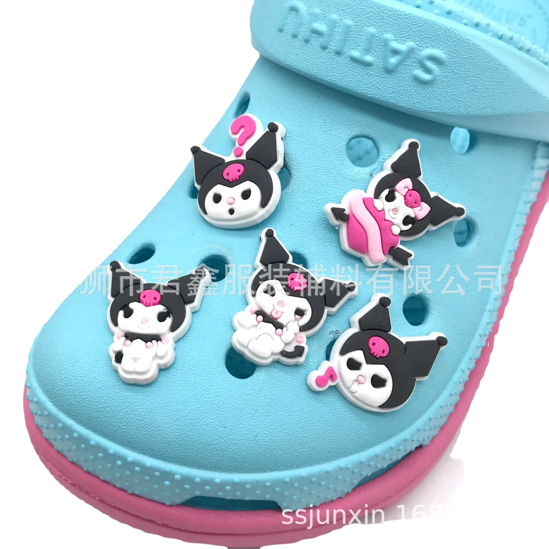 

1pcs Sale Sanrio Melody Kuromi Shoe Buckle Wholesale Cartoon Characters Slippers Accessories Croc Decorations Charms Girls Gifts