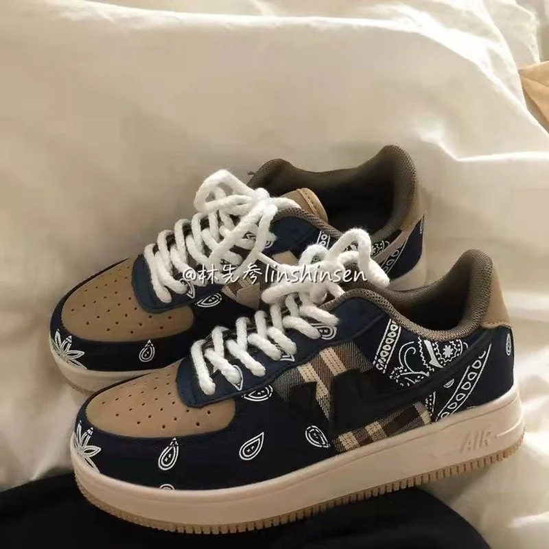 Autumn Spring Summer Basket White Sneakers Men Women Fashion Comfortable Platform Vulcanize Shoes Lace Up Flats Casual Footwear
Autumn Spring Summer Basket White Sneakers Men Women Fashion Comfortable Platform Vulcanize Shoes Lace Up Flats Casual Footwear