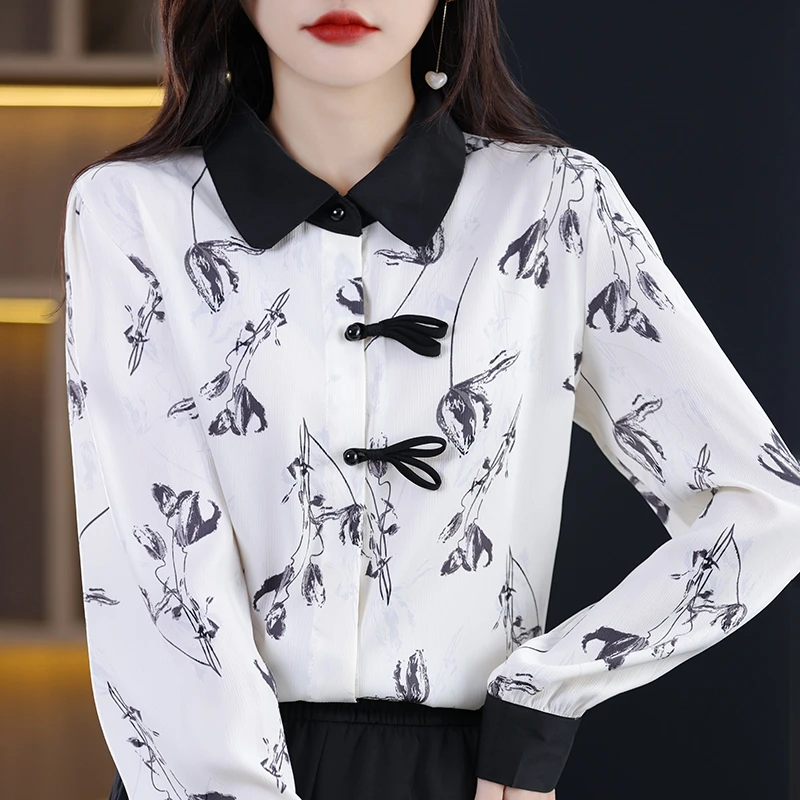 Spring And Summer New Ink Painting Shirt Female POLO Neck Chiffon Bottoming Shirt Retro Buckle Chinese Long-Sleeved Temperament 
Spring And Summer New Ink Painting Shirt Female POLO Neck Chiffon Bottoming Shirt Retro Buckle Chinese Long-Sleeved Temperament