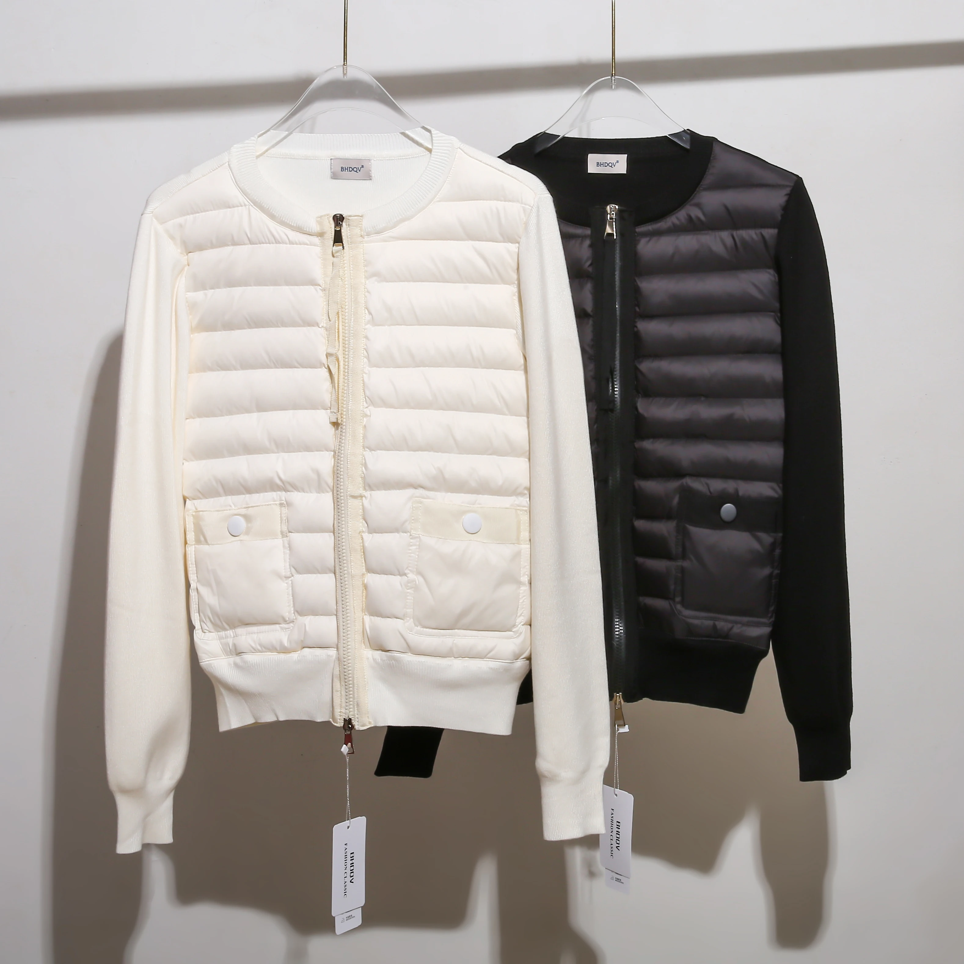 sutrafashion2022 new women's slim knit splicing 90 white duck down jacket autumn and winter leisure running fashion warmall-matc
sutrafashion2022 new women's slim knit splicing 90 white duck down jacket autumn and winter leisure running fashion warmall-matc