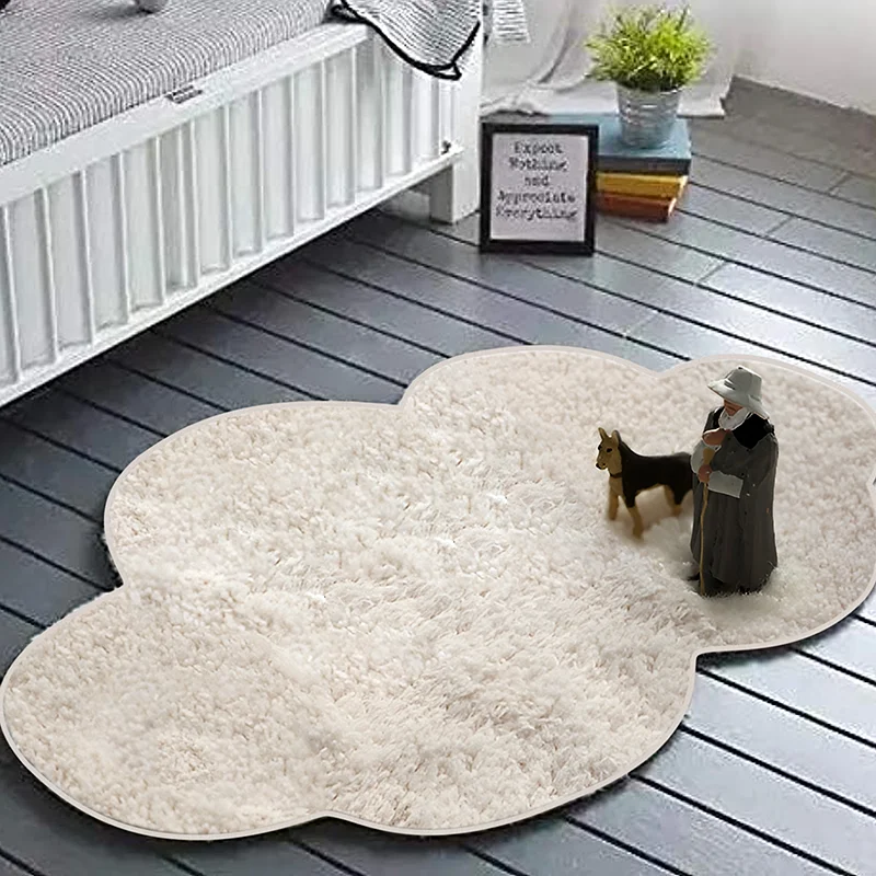 Cloud Shaped Bedside Rug Soft Plush Bedroom Rugs Non Slip Floor Mat for Living Room Nursery Baby Play Rug Home Decor Alfombra
Cloud Shaped Bedside Rug Soft Plush Bedroom Rugs Non Slip Floor Mat for Living Room Nursery Baby Play Rug Home Decor Alfombra
