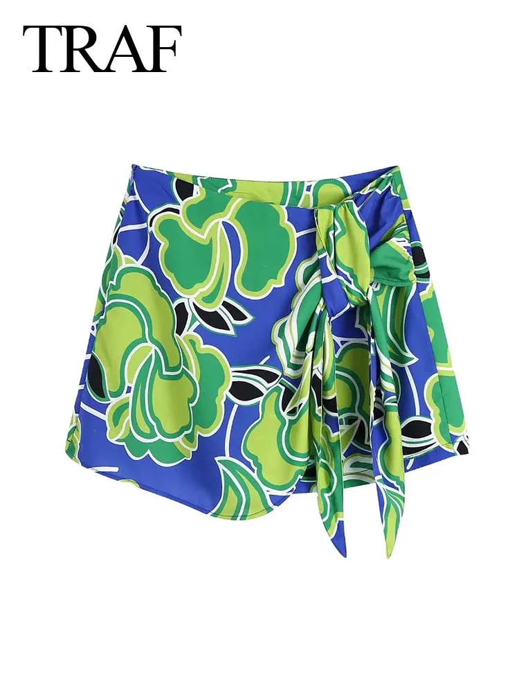 TRAF Summer Seaside Resort Beach Style Mini Ladies Culottes Bright Print High Street Fashion Trend Singles Women's Shorts
TRAF Summer Seaside Resort Beach Style Mini Ladies Culottes Bright Print High Street Fashion Trend Singles Women's Shorts