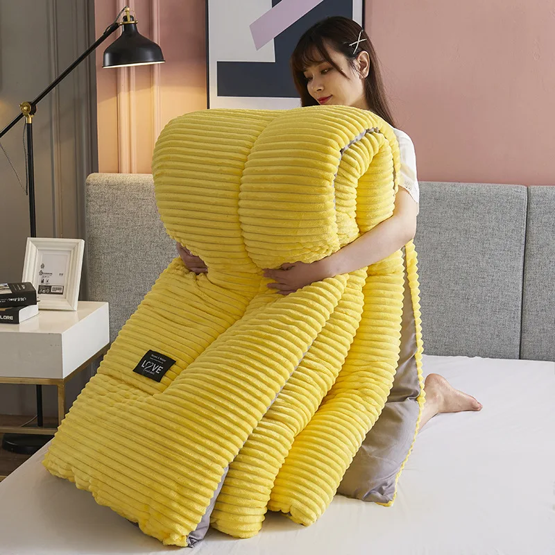 Осенне-зимнее одеяло, толстое одеяло, зимнее одеяло, утолщенное теплое одеяло для общежития, одного студента, большого размера
Осенне-зимнее одеяло, толстое одеяло, зимнее одеяло, утолщенное теплое одеяло для общежития, одного студента, большого размера