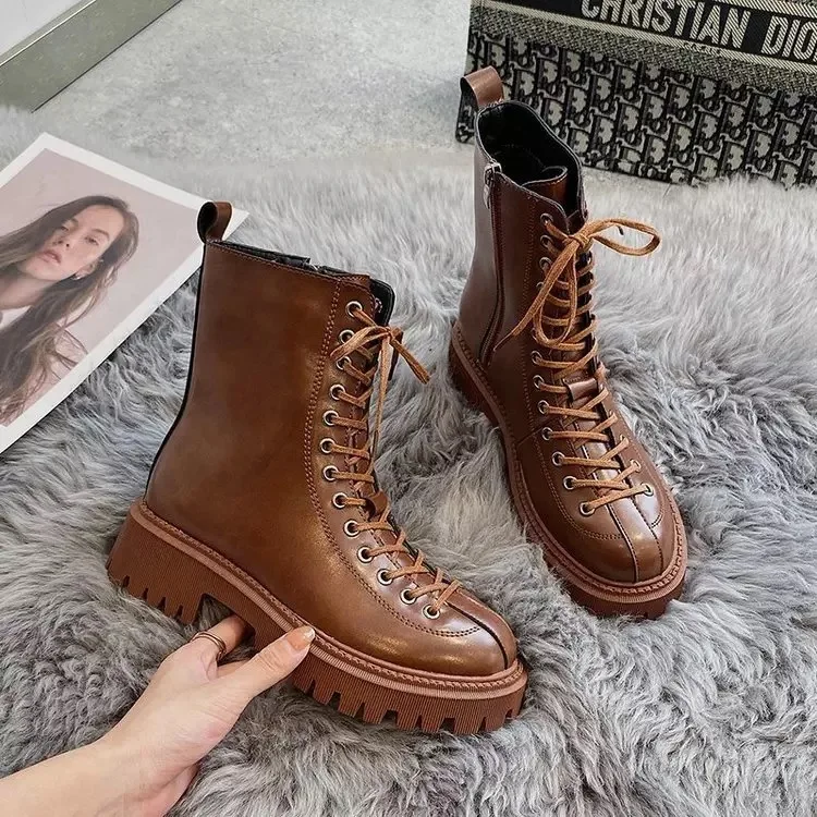 Women's Leather Warm Fur Plush Motorcycle Boots Autumn Winter Thick Platform Tie Lace Up Zip Ankle Boots Female Brand Shoes
Women's Leather Warm Fur Plush Motorcycle Boots Autumn Winter Thick Platform Tie Lace Up Zip Ankle Boots Female Brand Shoes