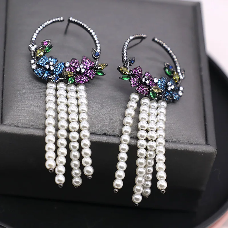 Длинные серьги-кисточки для женщин с цветочным жемчугом 
Длинные серьги-кисточки для женщин с цветочным жемчугом