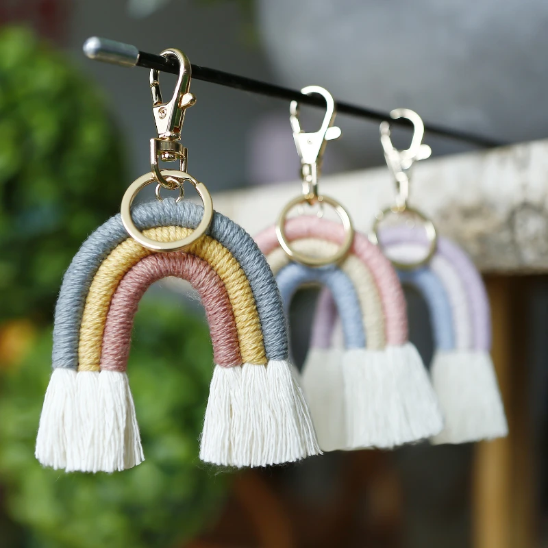 2022 New Creative Hand-made Keychain Pendant Bohemian Tassel Bag Pendant Hand-woven Rainbow Keychain Gift Kawaii Keychain
2022 New Creative Hand-made Keychain Pendant Bohemian Tassel Bag Pendant Hand-woven Rainbow Keychain Gift Kawaii Keychain