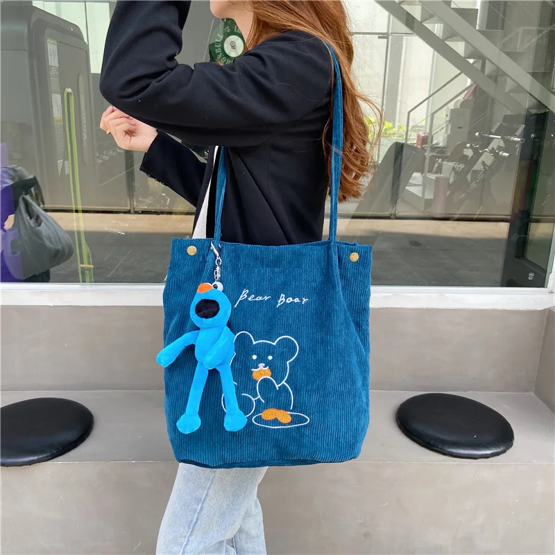 Kawaii Bag Japanese Corduroy Embroidery Bear Shoulder Bag Women Cross Body Bag Animal Shopping Storage Bag Handbag New 2022
Kawaii Bag Japanese Corduroy Embroidery Bear Shoulder Bag Women Cross Body Bag Animal Shopping Storage Bag Handbag New 2022