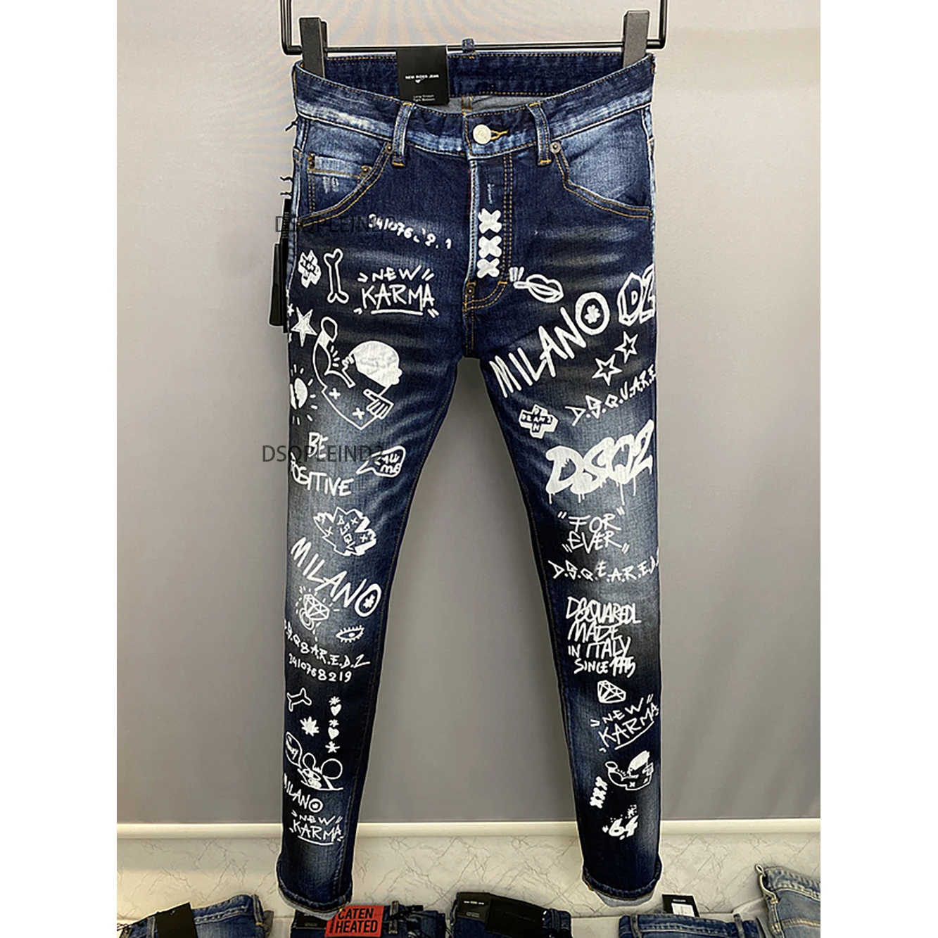 

Men Jeans Designer Denim Pants Cotton Slim Trousers Skinny Fashion Badge Embroidery Slender Coolguy Cowboy Jean Painted Party