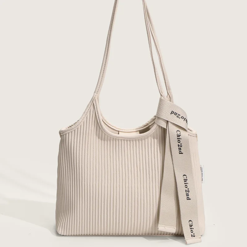 2022 Spring and Summer New Fashion Trend Women's Versatile Solid Underarm Bag Casual Commuter Tote Bags Shoulder Handbag
2022 Spring and Summer New Fashion Trend Women's Versatile Solid Underarm Bag Casual Commuter Tote Bags Shoulder Handbag