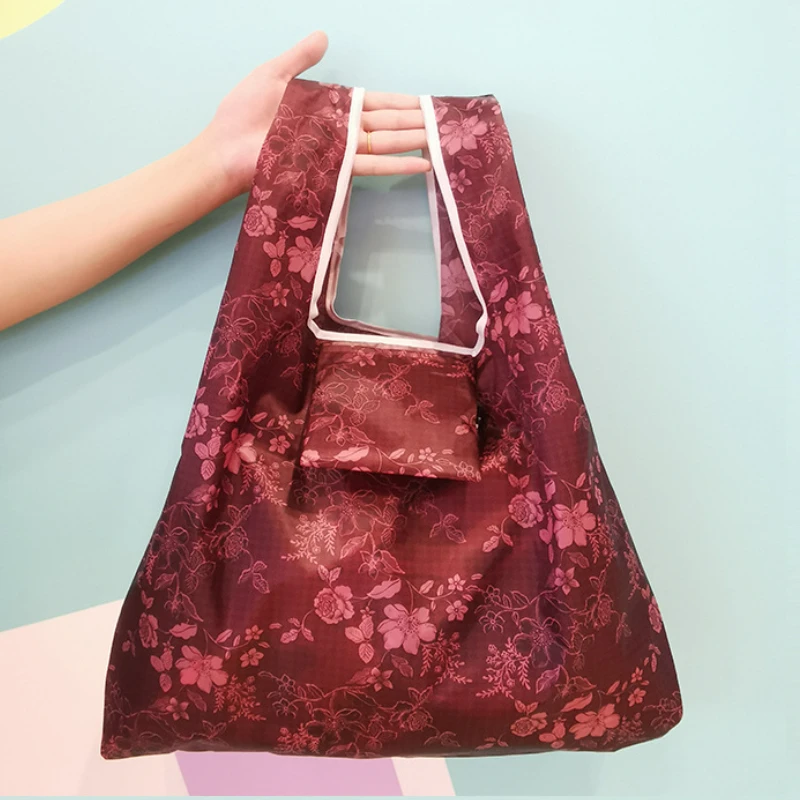 Women Folding Shopping Bags Portable Environmental Protection Bag Waterproof Large Capacity Polyester Supermarket Handbag
Women Folding Shopping Bags Portable Environmental Protection Bag Waterproof Large Capacity Polyester Supermarket Handbag