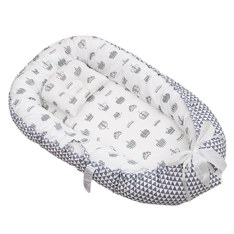 Foldable Toddler Bed Portable Pressure-baby Crib Baby Nest with Pillow Soft Bassinet Travel Cradle Cot 88x53CM
Foldable Toddler Bed Portable Pressure-baby Crib Baby Nest with Pillow Soft Bassinet Travel Cradle Cot 88x53CM