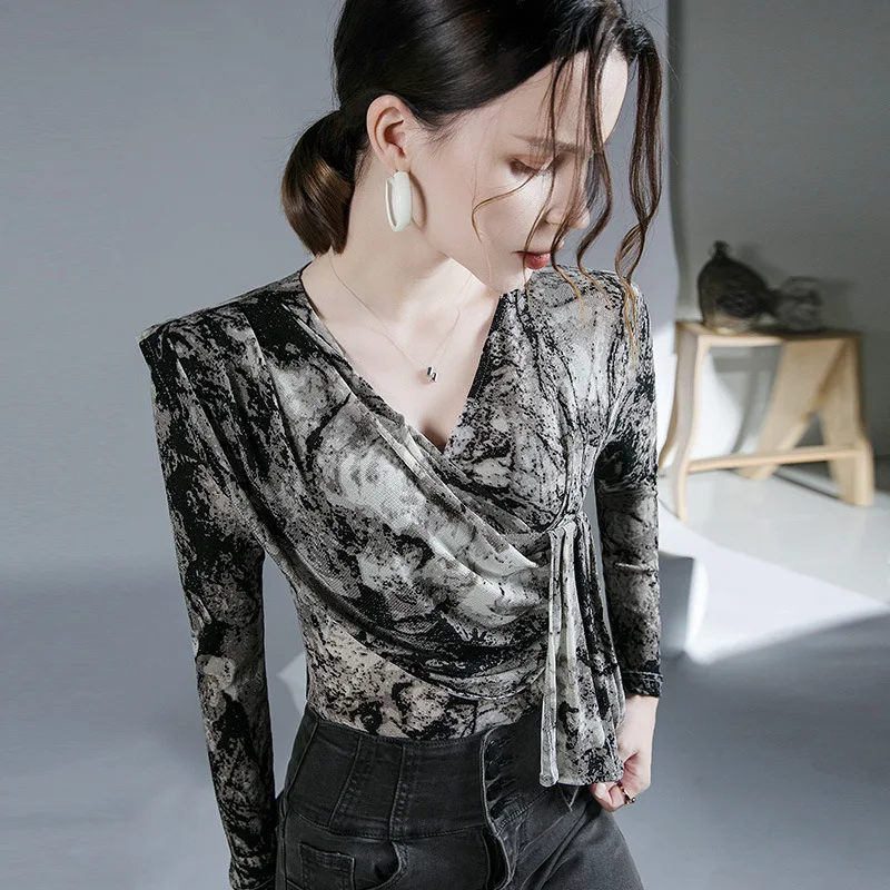 High Quality 2023 Women T-shirt Print Style Design Female Autumn Sexy Crop Top Clothes Casual Fashion Blouses Grace Meeting
High Quality 2023 Women T-shirt Print Style Design Female Autumn Sexy Crop Top Clothes Casual Fashion Blouses Grace Meeting
