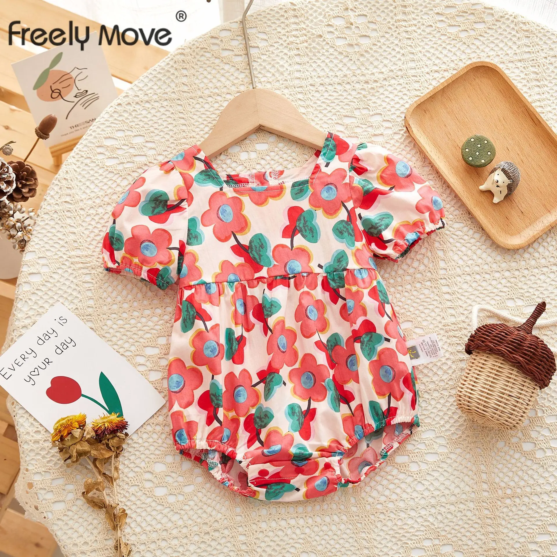 Freely Move Baby Girl Clothes Summer Baby Romper Puff Sleeves Baby Clothing One Piece Floral Baby Clothes Girl Jumpsuits Fashion
Freely Move Baby Girl Clothes Summer Baby Romper Puff Sleeves Baby Clothing One Piece Floral Baby Clothes Girl Jumpsuits Fashion