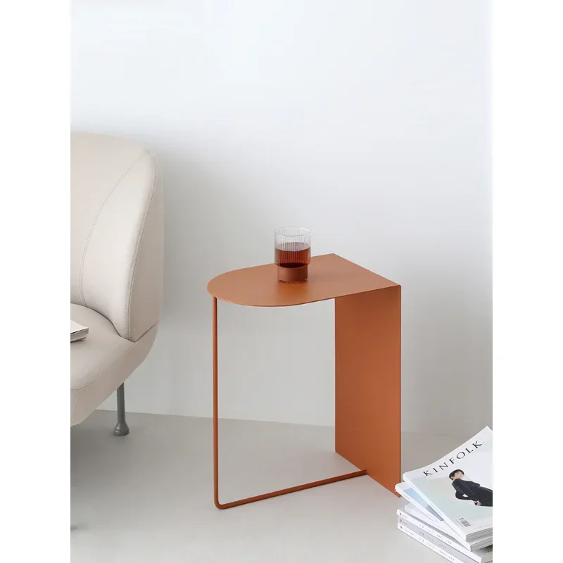 

Роскошный легкий журнальный столик для отдыха Железный арт маленький прикроватный столик геометрический креативный скандинавский стол портативный стол для гостиной