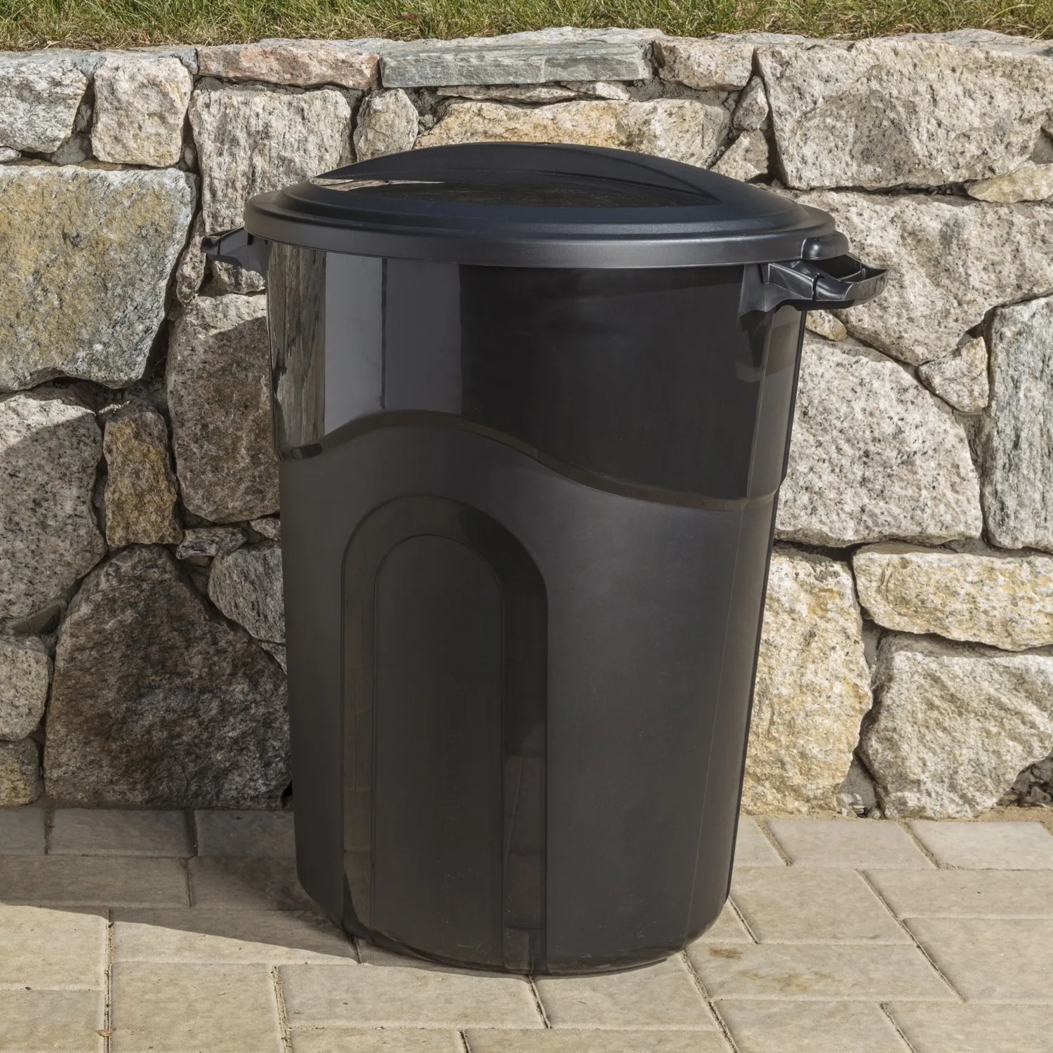32 Gallon Heavy Duty Plastic Garbage Can, Included Lid, Indoor/Outdoor, Black Kitchen Trash Can Garbage Can Compost Bin
32 Gallon Heavy Duty Plastic Garbage Can, Included Lid, Indoor/Outdoor, Black Kitchen Trash Can Garbage Can Compost Bin