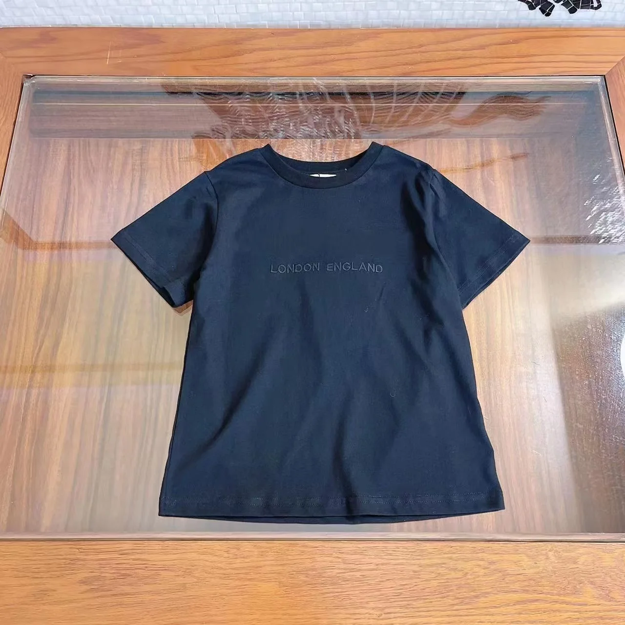 High-end children's clothing 2022 new children's casual short-sleeved embroidered letter t-shirt summer men's and women's tops
High-end children's clothing 2022 new children's casual short-sleeved embroidered letter t-shirt summer men's and women's tops