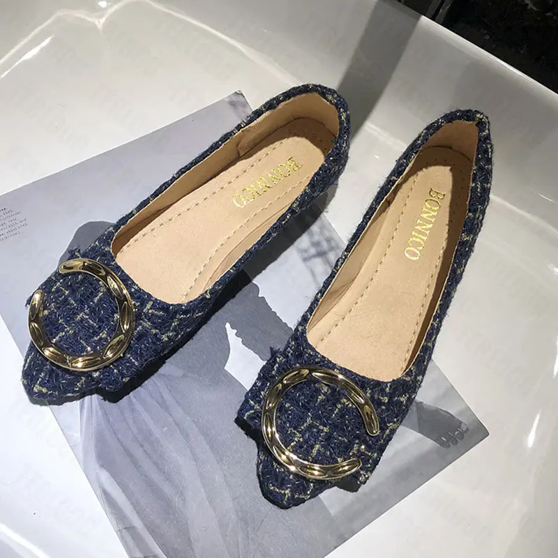 Spring Women Shoes Thick Sandals 2023 New Suede Mules Shoes Designer Ladies Party Shoes Dress Shallow Pointed Toe Slippers Femme 
Spring Women Shoes Thick Sandals 2023 New Suede Mules Shoes Designer Ladies Party Shoes Dress Shallow Pointed Toe Slippers Femme