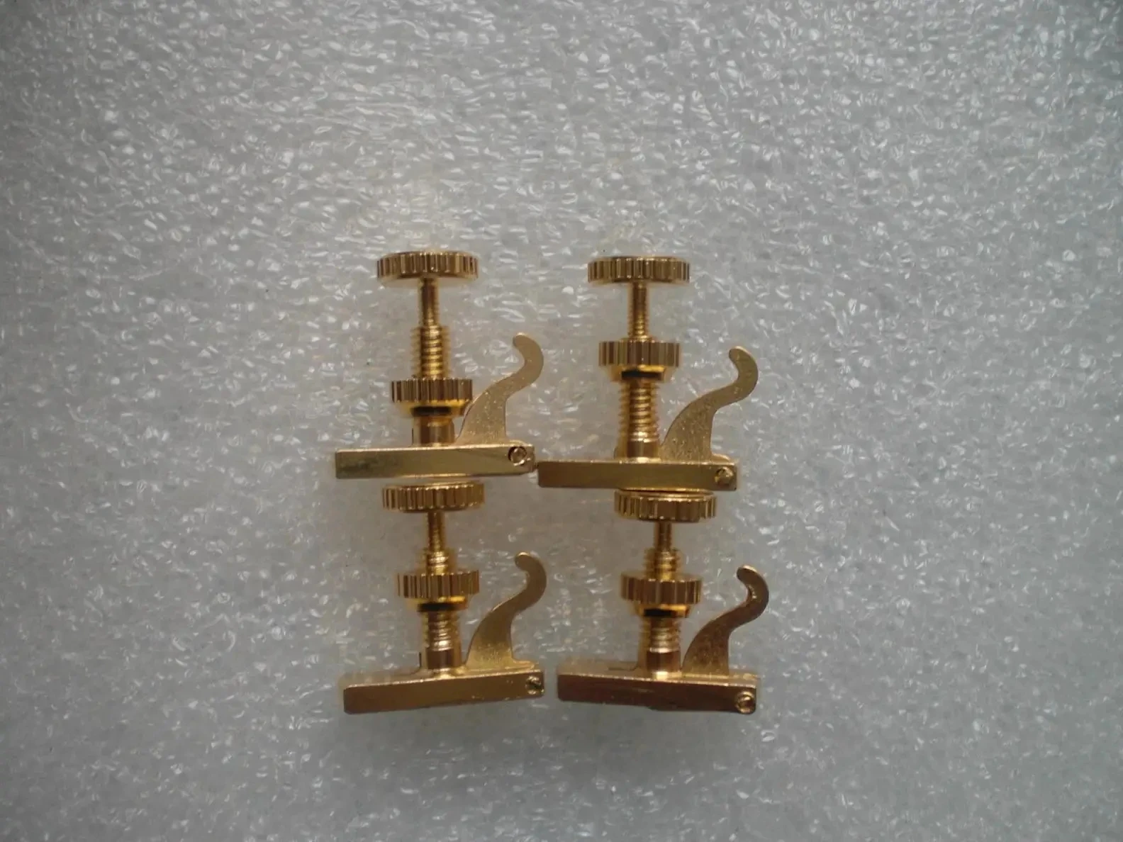 Afinadores фингеры с эффектом выцветания, регулировка цвета, 4 части, 4/4
Afinadores фингеры с эффектом выцветания, регулировка цвета, 4 части, 4/4