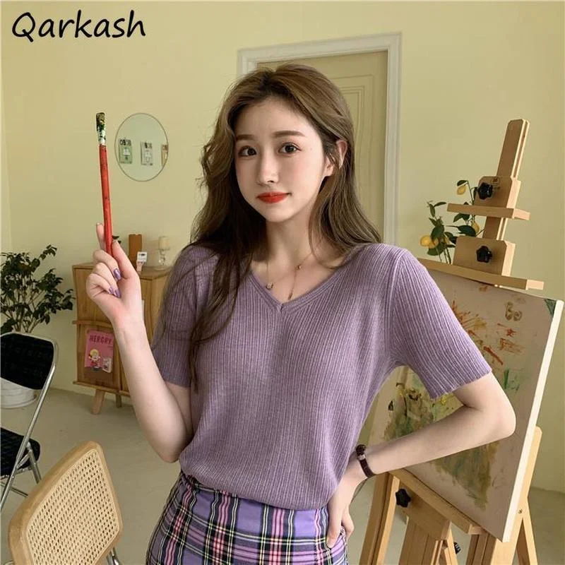 T-shirts Women V-neck Preppy Style Minimalist Knitted Leisure Korean Student Popular New Arrival Classy Slim Soft Comfortable
T-shirts Women V-neck Preppy Style Minimalist Knitted Leisure Korean Student Popular New Arrival Classy Slim Soft Comfortable