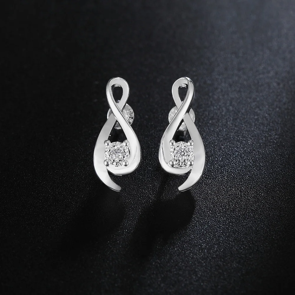 New 925 Sterling Silver Earrings for Women high quality Jewelry Exquisite Zircon Ear studs Christmas Gifts
New 925 Sterling Silver Earrings for Women high quality Jewelry Exquisite Zircon Ear studs Christmas Gifts