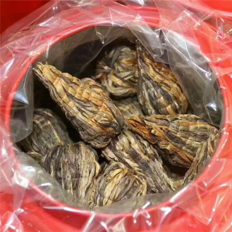 Чайник большой емкости 700 мл, керамический кофейник
Чайник большой емкости 700 мл, керамический кофейник