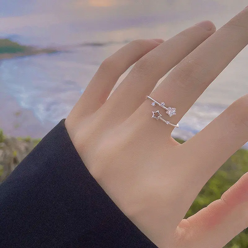 Sterling silver star ring female ins light luxury niche design Korean version of the student simple temperament opening adjustab
Sterling silver star ring female ins light luxury niche design Korean version of the student simple temperament opening adjustab